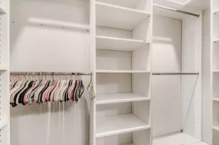 2214 Gateway Curv, North Saint Paul, MN 55109 - Photo 16