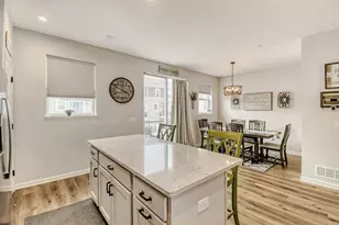 2214 Gateway Curv, North Saint Paul, MN 55109 - Photo 10