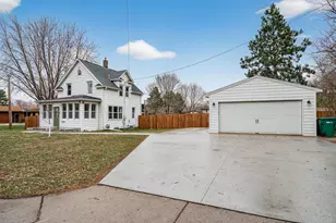 8040 Sunkist Blvd, Brooklyn Park, MN 55444 - Photo 4