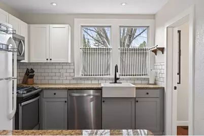 8040 Sunkist Boulevard, Brooklyn Park, MN 55444 - Photo 14