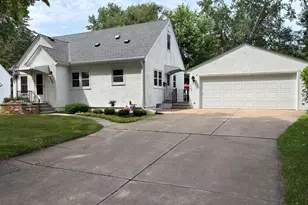 2663 16th Ave E, North Saint Paul, MN 55109 - Photo 10