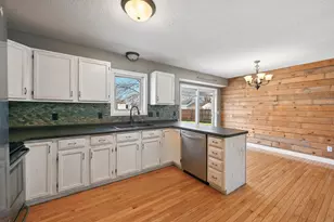 503 17th St W, Glencoe, MN 55336 - Photo 10