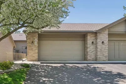 16415 Ellerdale Lane, Eden Prairie, MN 55346 - Photo 2