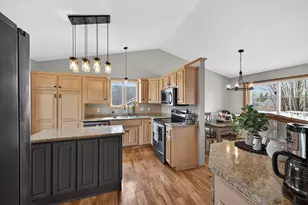 3767 13th Ave SW, Rochester, MN 55902 - Photo 6