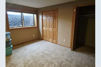 1406 26th Street SW, Austin, MN 55912 - Photo 8