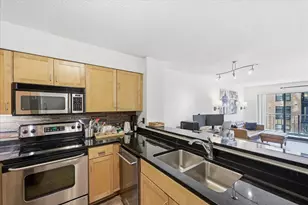 401 1st Street S, Minneapolis, MN 55401 - Photo 10