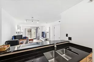 401 1st Street S, Minneapolis, MN 55401 - Photo 2