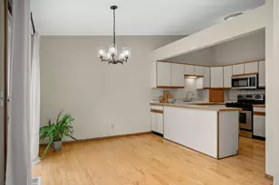132 W Eagle Lake Dr, Maple Grove, MN 55369 - Photo 6