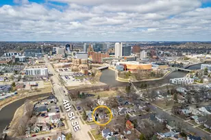 323 7th Ave SE, Rochester, MN 55904 - Photo 2