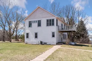 13368 382nd St, Lindstrom, MN 55045 - Photo 2