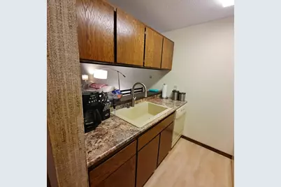 2800 Hamline Avenue N #250, Roseville, MN 55113 - Photo 8