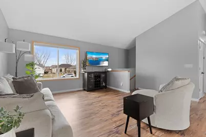 5421 Florence Drive NW, Rochester, MN 55901 - Photo 4