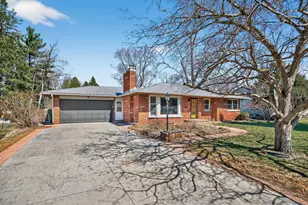 635 Shryer Ave W, Roseville, MN 55113 - Photo 8