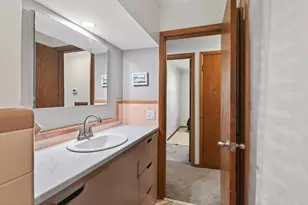 635 Shryer Ave W, Roseville, MN 55113 - Photo 32