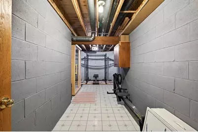 635 Shryer Avenue W, Roseville, MN 55113 - Photo 42