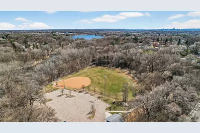 635 Shryer Avenue W, Roseville, MN 55113 - Photo 58