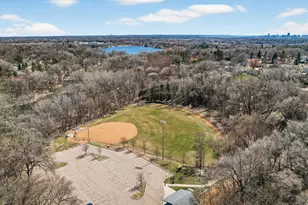 635 Shryer Ave W, Roseville, MN 55113 - Photo 58