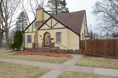 1901 Hyacinth Avenue E, Saint Paul, MN 55119 - Photo 1
