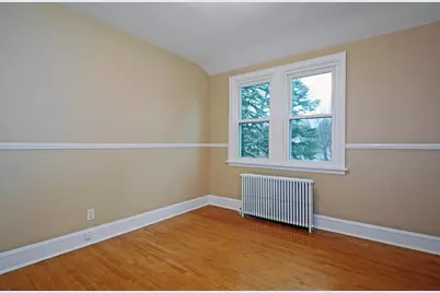 1901 Hyacinth Avenue E, Saint Paul, MN 55119 - Photo 18