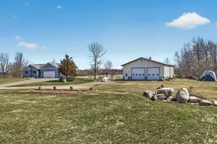 38321 Baugh St NW, Princeton, MN 55371 - Photo 2