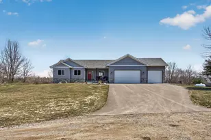 38321 Baugh St NW, Princeton, MN 55371 - Photo 2