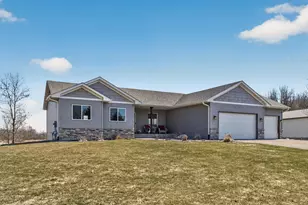 38321 Baugh St NW, Princeton, MN 55371 - Photo 4
