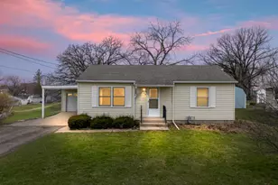 710 S 3rd Ave, Albert Lea, MN 56007 - Photo 2