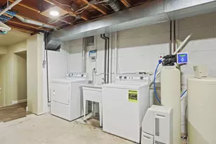 657 Granada Ave N, Oakdale, MN 55128 - Photo 28