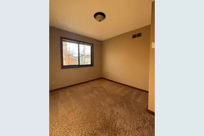 1110 Magnolia Ave, Saint Paul, MN 55106 - Photo 10