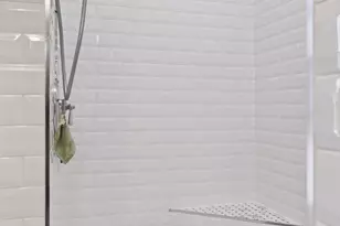 957 Ashland Ave, Saint Paul, MN 55104 - Photo 14