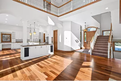 9 Hillary Farm Lane, Gem Lake, MN 55110 - Photo 14