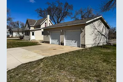 672 S Anna Avenue, Lake Crystal, MN 56055 - Photo 38