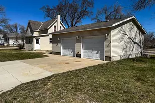 672 S Anna Ave, Lake Crystal, MN 56055 - Photo 38