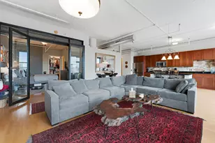 290 Market St, Minneapolis, MN 55405 - Photo 6