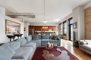 290 Market St, Minneapolis, MN 55405 - Photo 8