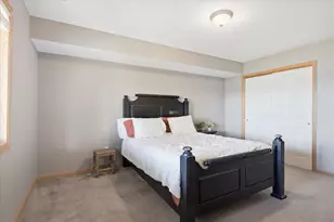 9933 Toledo Dr N, Brooklyn Park, MN 55443 - Photo 50