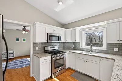 14715 39th Avenue N, Plymouth, MN 55446 - Photo 18