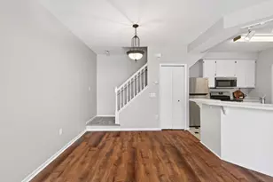 15345 Greenhaven Ln, Burnsville, MN 55306 - Photo 10