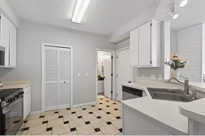 15345 Greenhaven Lane #110, Burnsville, MN 55306 - Photo 14