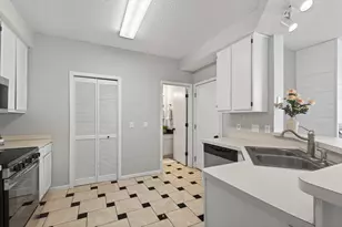 15345 Greenhaven Ln, Burnsville, MN 55306 - Photo 14