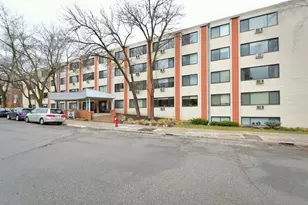 2700 W 44th St, Minneapolis, MN 55410 - Photo 20