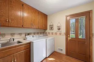 11830 175th St W, Lakeville, MN 55044 - Photo 18