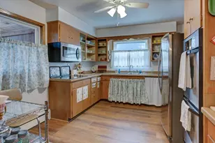 1108 Stout St, Menomonie, WI 54751 - Photo 12