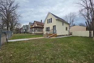 853 Conway St, Saint Paul, MN 55106 - Photo 2