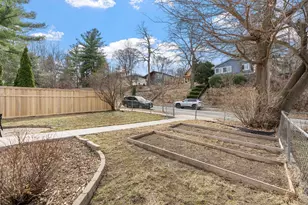 21 Russell Ave S, Minneapolis, MN 55405 - Photo 22