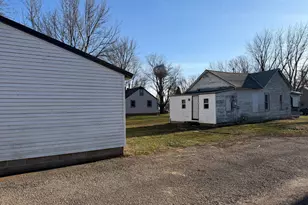 125 N 2nd St, Eagle Lake, MN 56024 - Photo 8