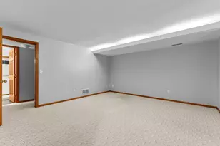 2217 Baihly Summit Dr SW, Rochester, MN 55902 - Photo 28