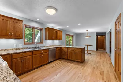 2217 Baihly Summit Drive SW, Rochester, MN 55902 - Photo 2