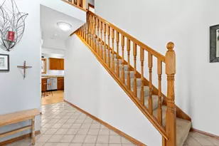 2217 Baihly Summit Dr SW, Rochester, MN 55902 - Photo 4