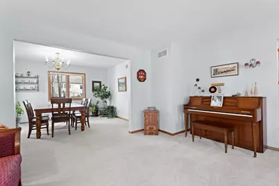 2217 Baihly Summit Drive SW, Rochester, MN 55902 - Photo 8